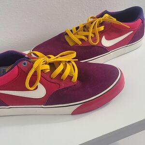 Nike SB Chron 2 Sangria-Sail-Mystic-Hibiscus Mens Size 11